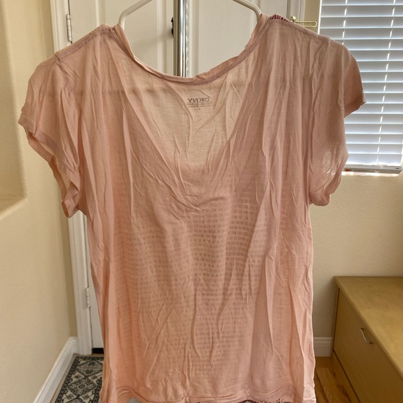 DKNY T-shirt size large - Picture 6 of 9